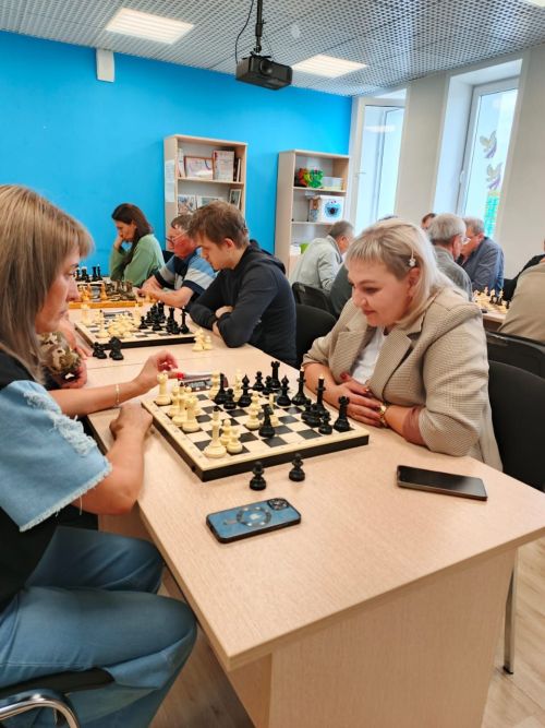В Нурлате прошли праздничные турниры по шахматам и шашкам