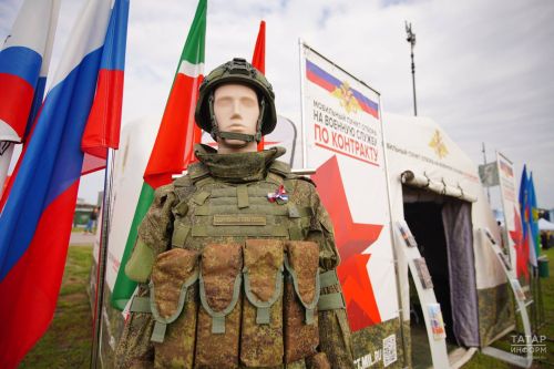 «Армия Победы»: в Казани прошла масштабная патриотическая акция ко Дню Республики