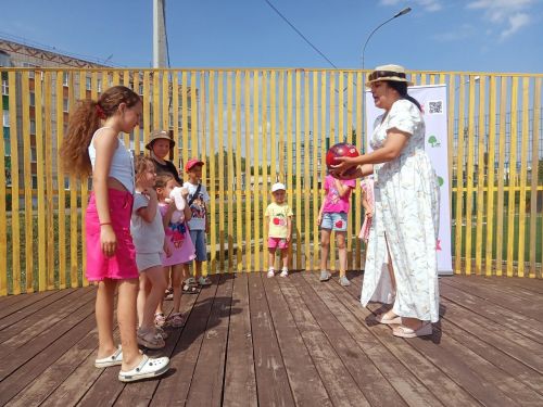 В микрорайоне Сахароваров прошли «Игры народов России»
