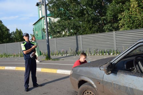 Нурлатские автоинспекторы провели рейд по выявлению нарушений правил тонировки стекол