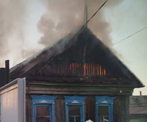 Пожар в Нурлате: оперативные действия пожарных спасли имущество