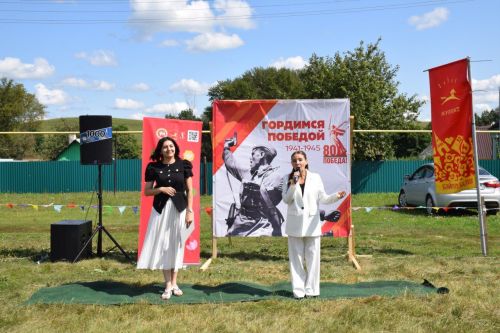 Душевный праздник в деревне Урняк: КДЦ «Грани» подарил жителям незабываемый день