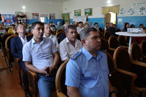 Глава Нурлатского района встретился с жителями Андреевского сельского поселения