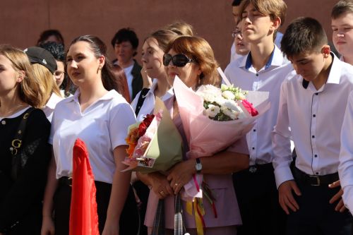 Для 73 первоклассников школы №9 впервые прозвучал школьный звонок
