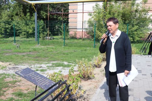 В Нурлате торжественно открыли Аллею учителей