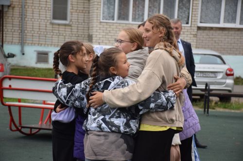«Созвездие Нурлата» дало старт Эстафете добрых дел праздником для детей