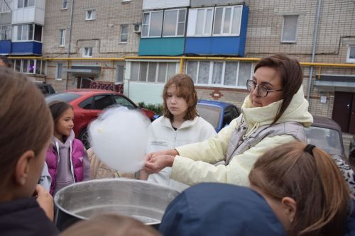 «Созвездие Нурлата» дало старт Эстафете добрых дел праздником для детей