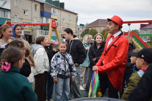 «Созвездие Нурлата» дало старт Эстафете добрых дел праздником для детей