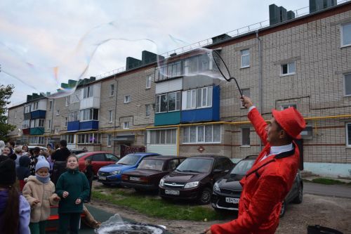 «Созвездие Нурлата» дало старт Эстафете добрых дел праздником для детей