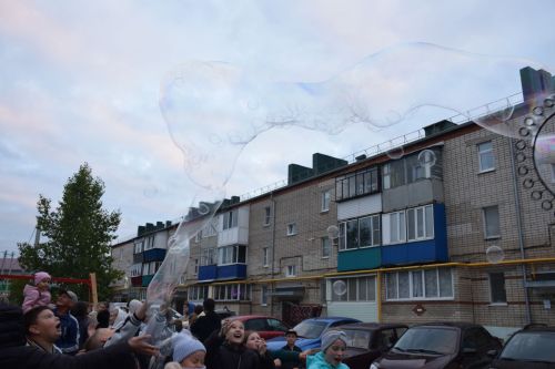 «Созвездие Нурлата» дало старт Эстафете добрых дел праздником для детей
