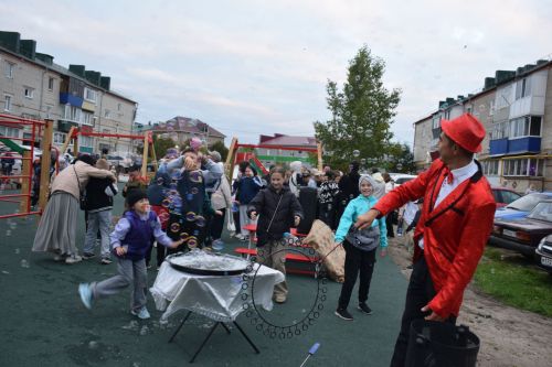 «Созвездие Нурлата» дало старт Эстафете добрых дел праздником для детей