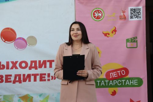 В Нурлате торжественно открыли еще один благоустроенный двор