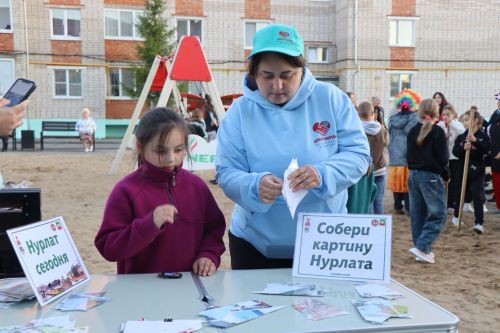 В Нурлате торжественно открыли еще один благоустроенный двор