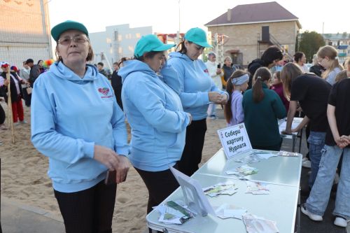 В Нурлате торжественно открыли еще один благоустроенный двор
