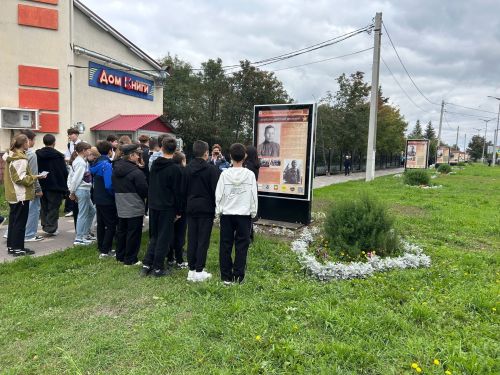 В Нурлате проходят экскурсии по улице Школьная в рамках проекта «Вспомним Героев поименно»