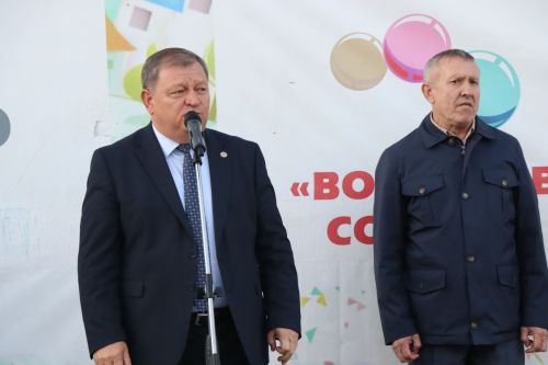 В Нурлате торжественно открыли еще один благоустроенный двор