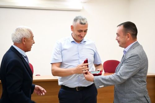 В НГДУ «Нурлатнефть» чествовали лучших работников нефтяной отрасли