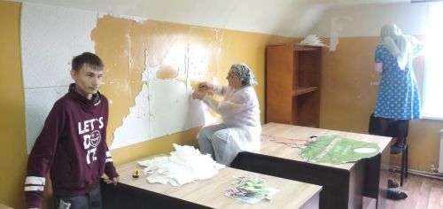 Педагоги воскресной школы «Ильинский росточек» начали косметический ремонт учебных помещений