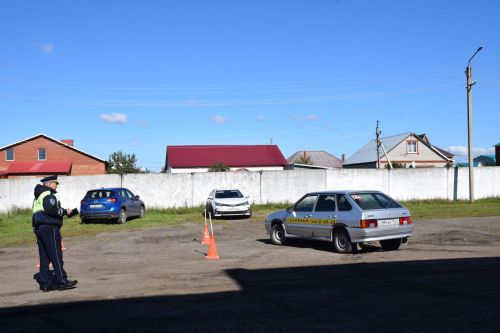 В Нурлате прошел муниципальный этап конкурса «Автосессия»