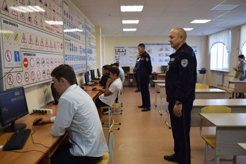 В Нурлате прошел муниципальный этап конкурса «Автосессия»