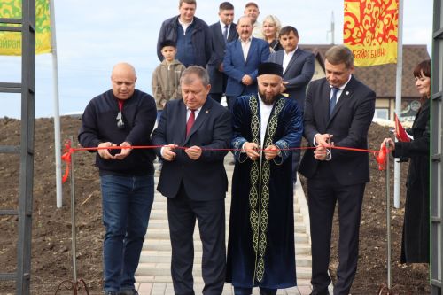 В Нурлате с участием министра открыли родник «Зуфар бабай чишмэсе»