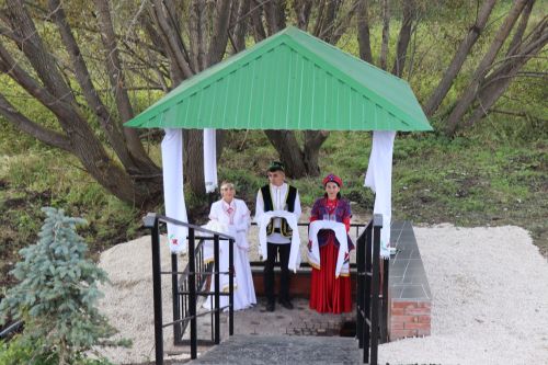 В Нурлате с участием министра открыли родник «Зуфар бабай чишмэсе»