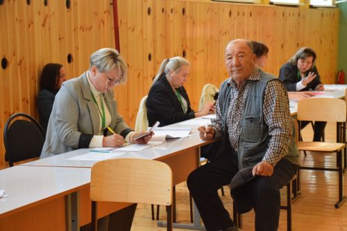 Единый день голосования в Нурлате: на избирательный участок №2331 жители приходят целыми семьями