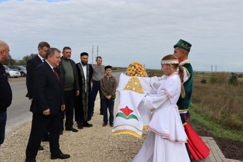 В Нурлате с участием министра открыли родник «Зуфар бабай чишмэсе»