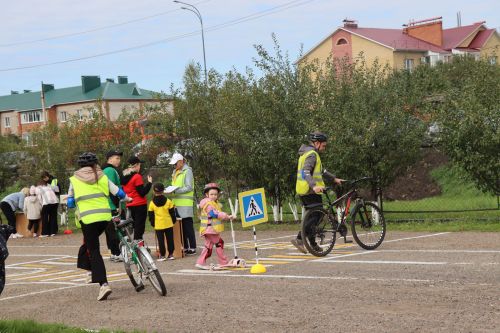 В Нурлате определили самую грамотную в ПДД семью среди детсадовцев