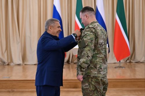Нурлатец Ильмир Мушарапов награжден медалью за заслуги перед Татарстаном