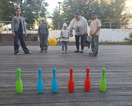 Яркий праздник детства устроили библиотекари в нурлатском сквере