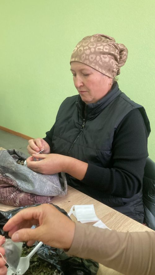 «Энием чае»: Нурлатское медресе отправляет на передовую частичку домашнего тепла