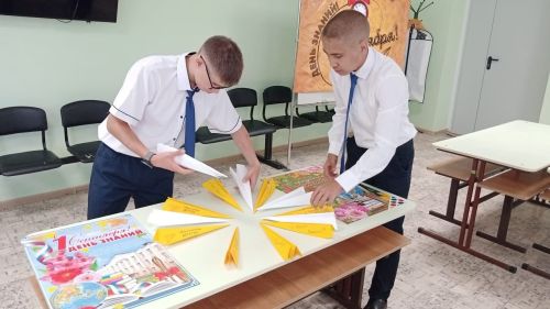 Нурлатские школьники запустили «Самолетик будущего»