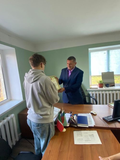 Подведены итоги летней трудовой деятельности подростков в управляющей компании «ЖКХ» района
