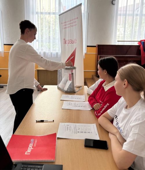 В первой городской школе Нурлата избрали председателя «Движения Первых»