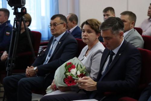 Главой Нурлатского района единогласно избрали Дамира Ишкинеева