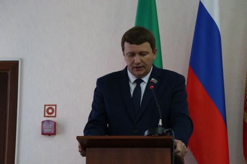 Главой Нурлатского района единогласно избрали Дамира Ишкинеева
