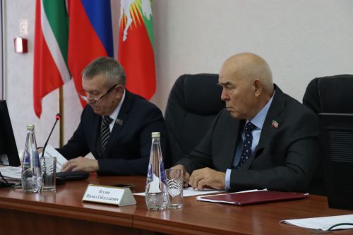 Главой Нурлатского района единогласно избрали Дамира Ишкинеева