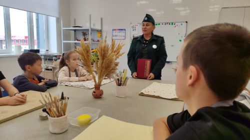 Юным нурлатцам эколог рассказала о свойствах глины