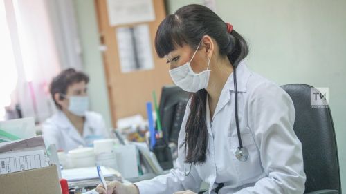Свыше 30 тыс медиков Татарстана получают спецвыплаты от СФР