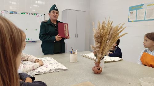 Юным нурлатцам эколог рассказала о свойствах глины