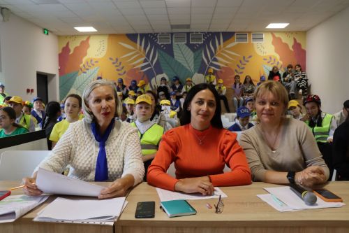 В Нурлате прошел фестиваль детских агитбригад по пропаганде безопасного дорожного движения