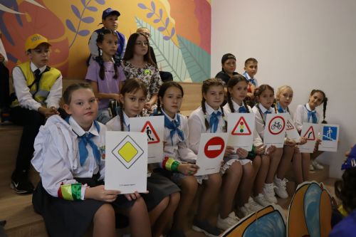 В Нурлате прошел фестиваль детских агитбригад по пропаганде безопасного дорожного движения