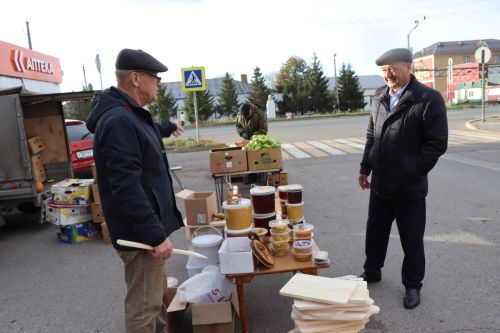 В Нурлате ко Дню пожилых людей организовали осеннюю ярмарку