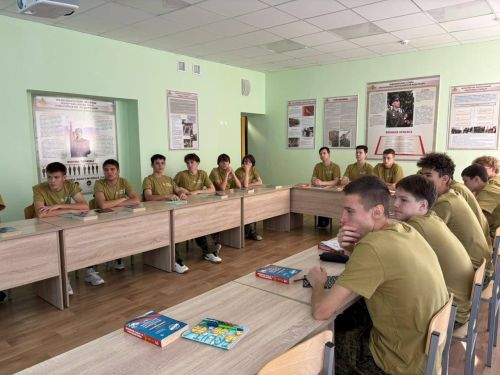 Нурлатские десятиклассники отправились на учебные сборы в Чистополь