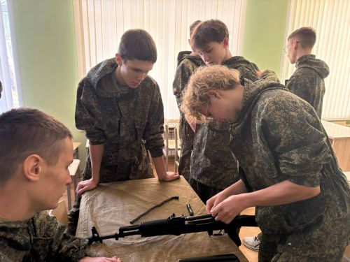 Нурлатские десятиклассники отправились на учебные сборы в Чистополь