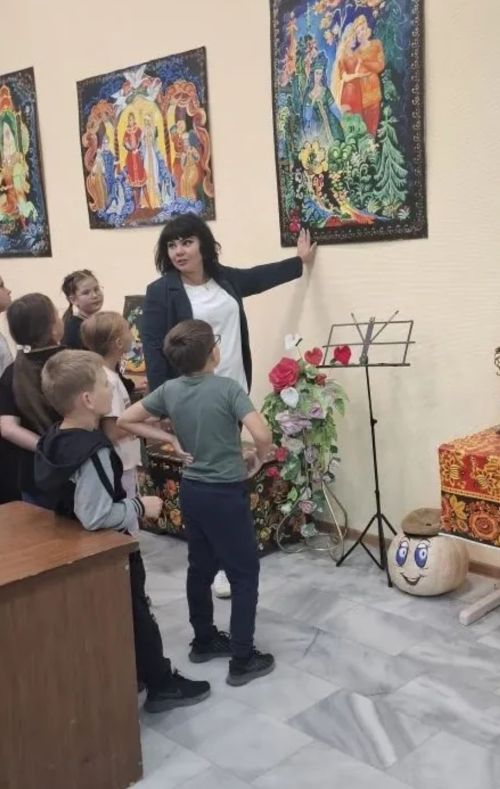 В мире культуры: мамыковские четвероклассники открыли для себя новые профессии