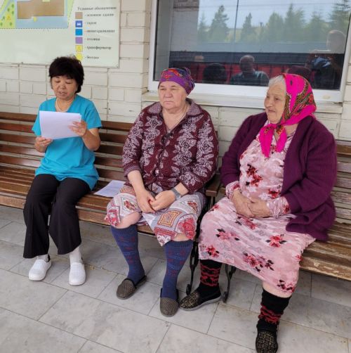 В Нурлатском доме-интернате состоялась встреча с сотрудниками Росгвардии