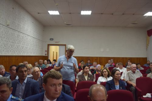 Встречи руководства Нурлатского района с жителями микрорайонов продолжаются