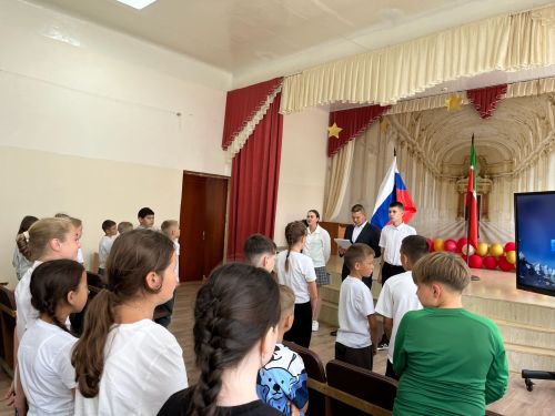 «Капля жизни» объединила школьников Нурлата в память о жертвах терроризма